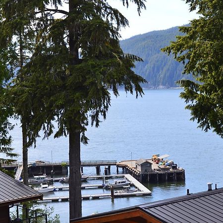Pair-A-Dice Cottage Port Renfrew Exterior foto