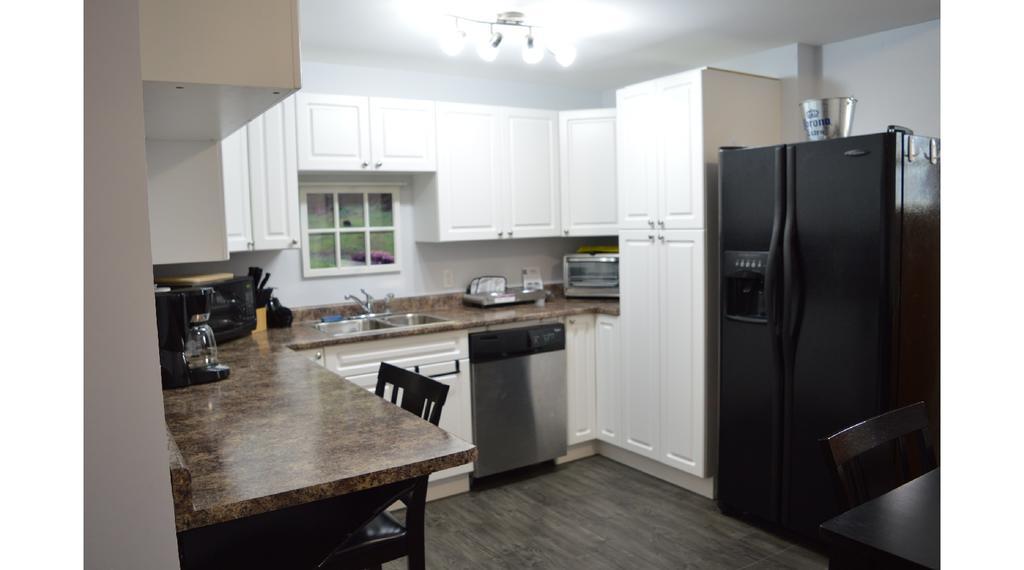 Pair-A-Dice Cottage Port Renfrew Zimmer foto