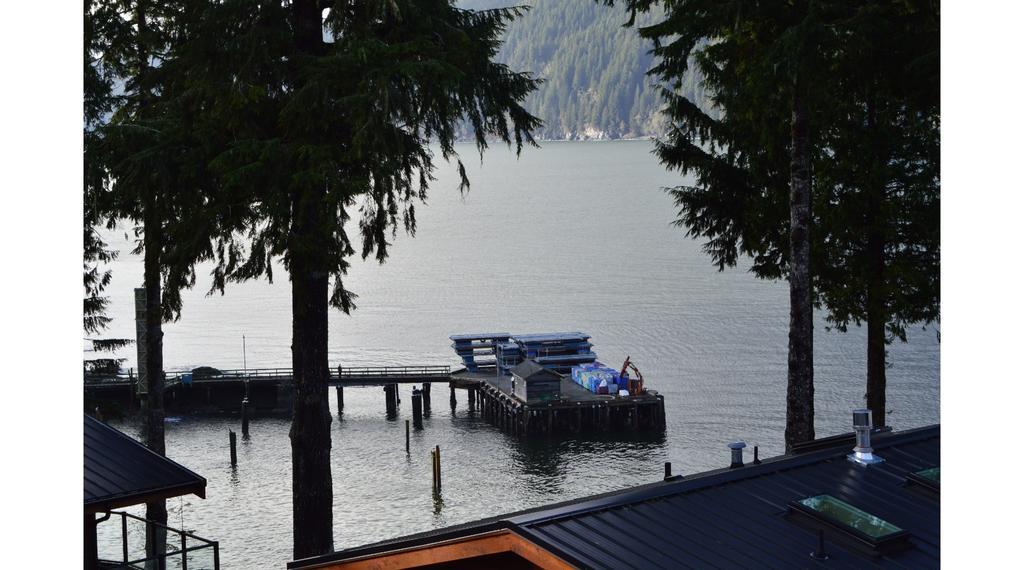 Pair-A-Dice Cottage Port Renfrew Zimmer foto