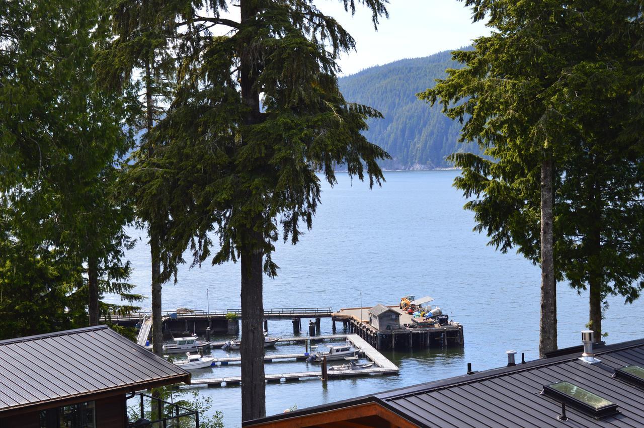 Pair-A-Dice Cottage Port Renfrew Exterior foto